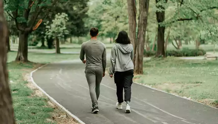 Here's Why Morning Walks on An Empty Stomach Are Healthy